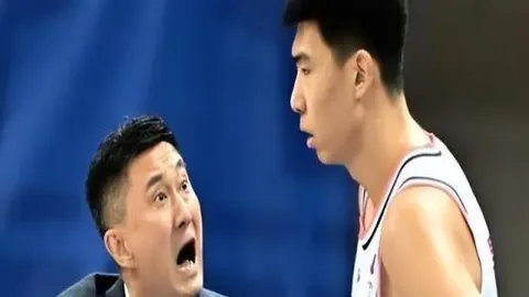 “足总杯半决赛对决揭晓：曼城伯恩茅斯胜者将战森林，水晶宫迎战维拉”